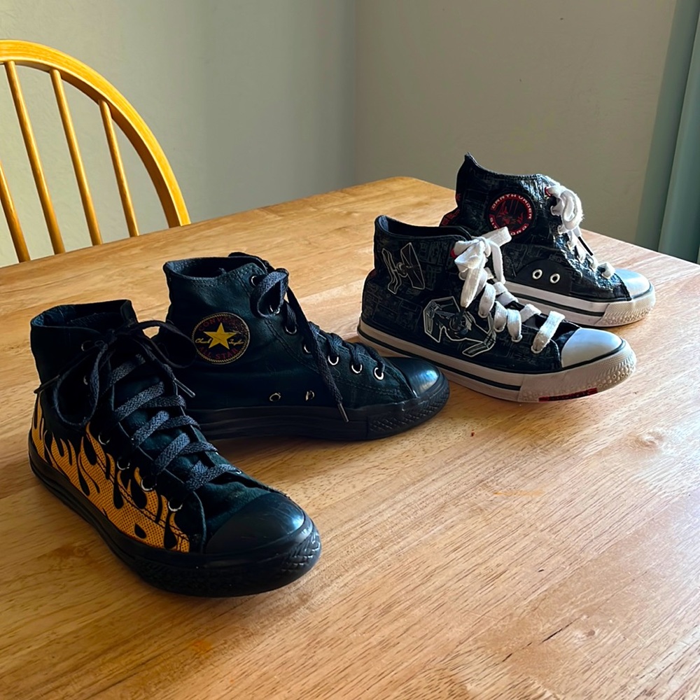 Lot of 2 Size 3 Sneakers Converse 🔥 and Star Wars High Top Sneakers!